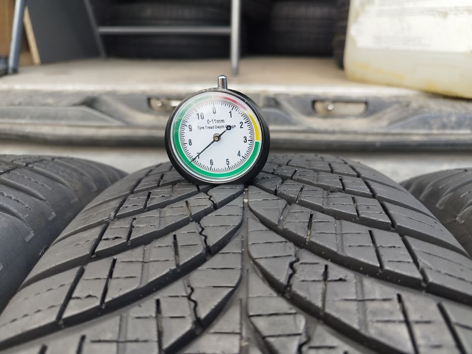 215-60-17 Goodyear Vector 4 SEASONS Gen 3