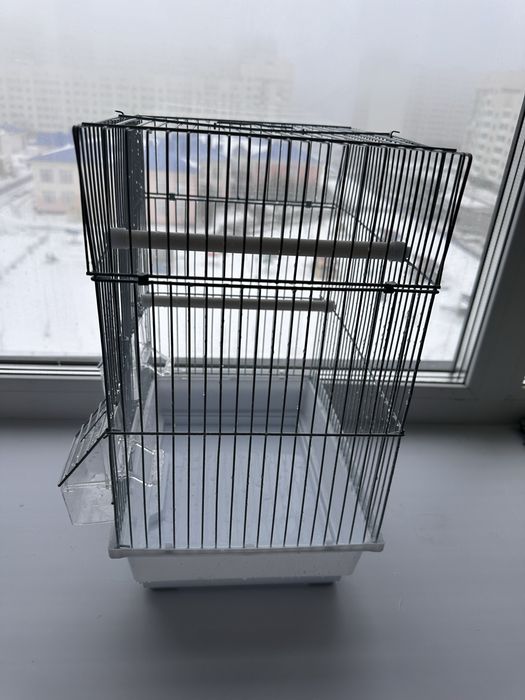 Продам клетку для птицы