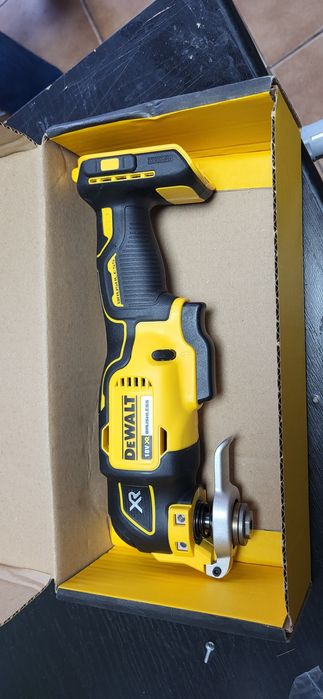 Dewalt DCS 355N multitool