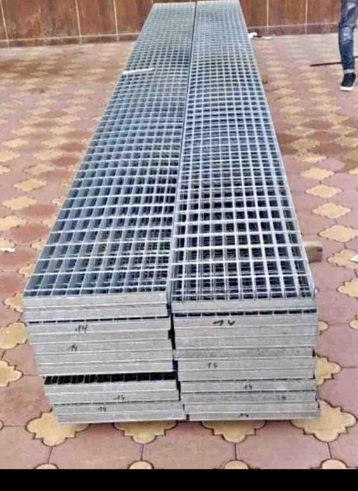 Trepte metalice zincate la dimensiunea dorita de client debitam la dim