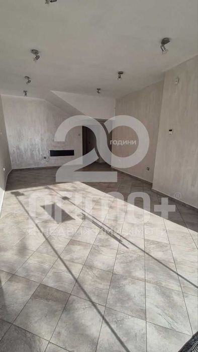 Дава се под наем Магазин в Велико Търново, Център - 70 кв.м за 510 € - Снимка #1