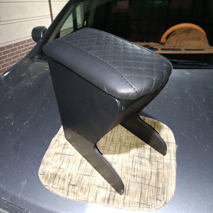 Шевроле Кобальт подлокотник