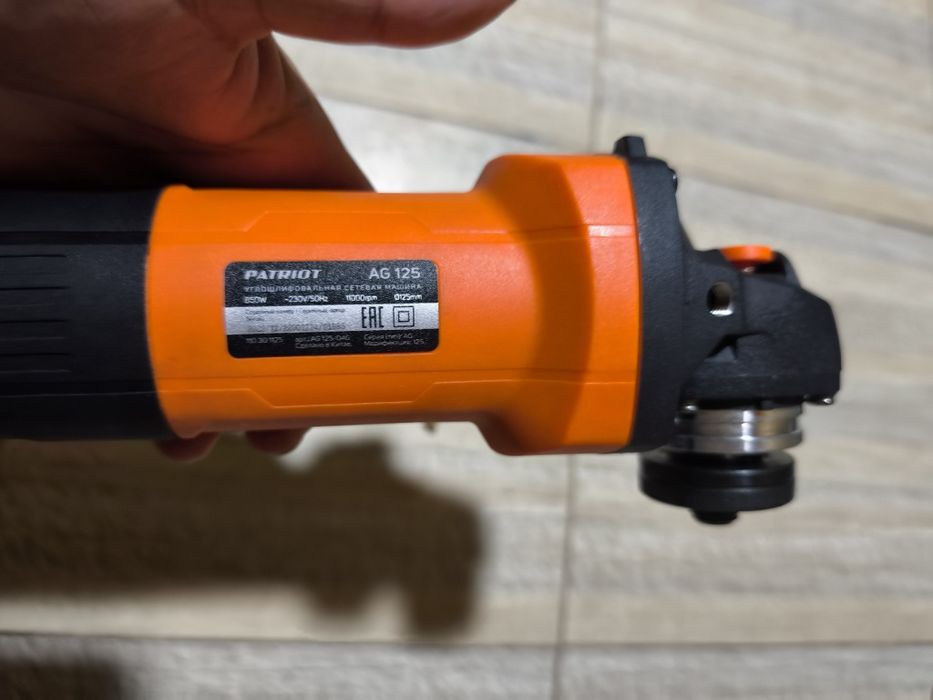 Качественный новый Болгарка