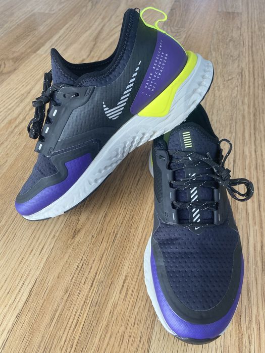 Дамски маратонки NIKE