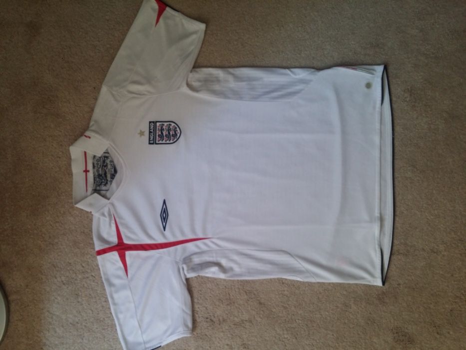 Оригинална тениска UMBRO ENGLAND
