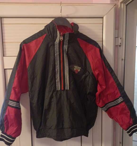 Оригинално ретро двулицево яке на Chicago Bulls