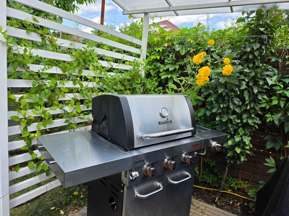 Gratar pe gaz din inox Char-Broil Professional Pro S 3, grile din fonta, sear burner, TRU-Infrared 140920