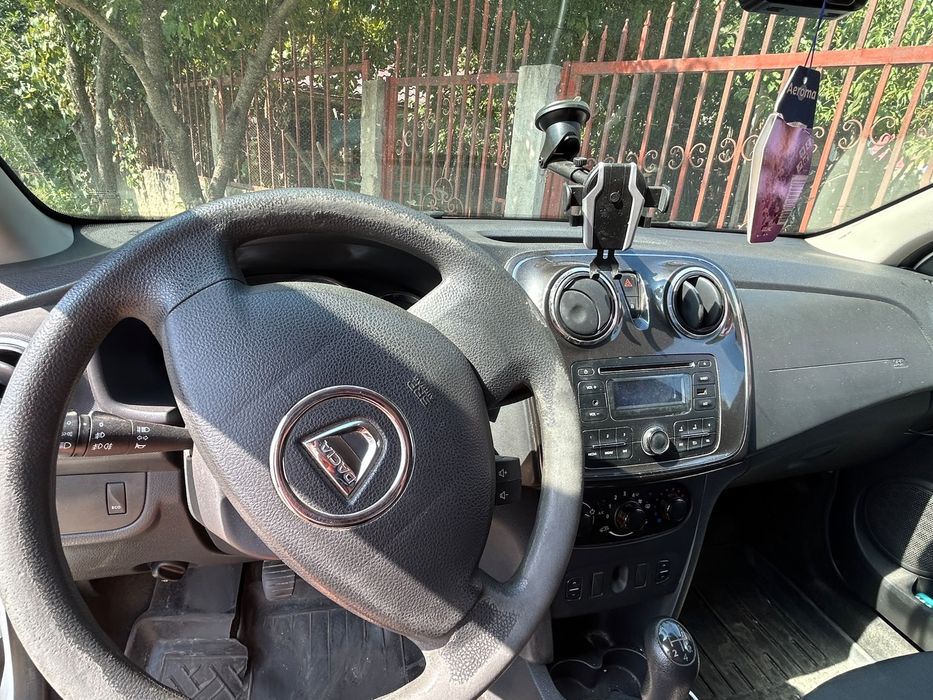 Dacia Logan.