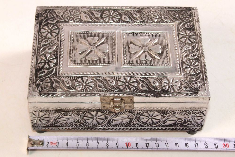 CASETA pentru utilizari diverse (accesorii, etc.), Made in India, PERFECTA STARE, 249 lei