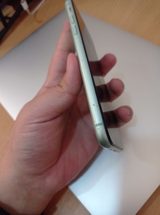 Iphone 11 64 sotiladi