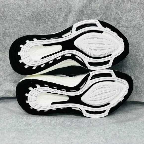 Дамски обувки ADIDAS ULTRABOOST 22  S. McCartney 36.5,42.5