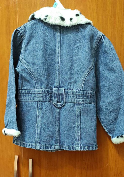 Куртка джинсовая на девочку