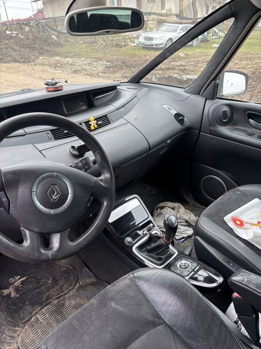 Dezmembrez Renault espace 2.0 dci euro 5 m9r815