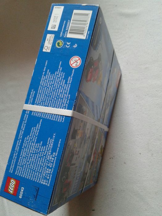 Set de vehicule Arestarea politiei aeriene, Lego 60243, nou, sigilat