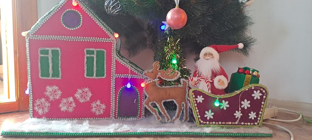 рождественская или новогодняя композиция