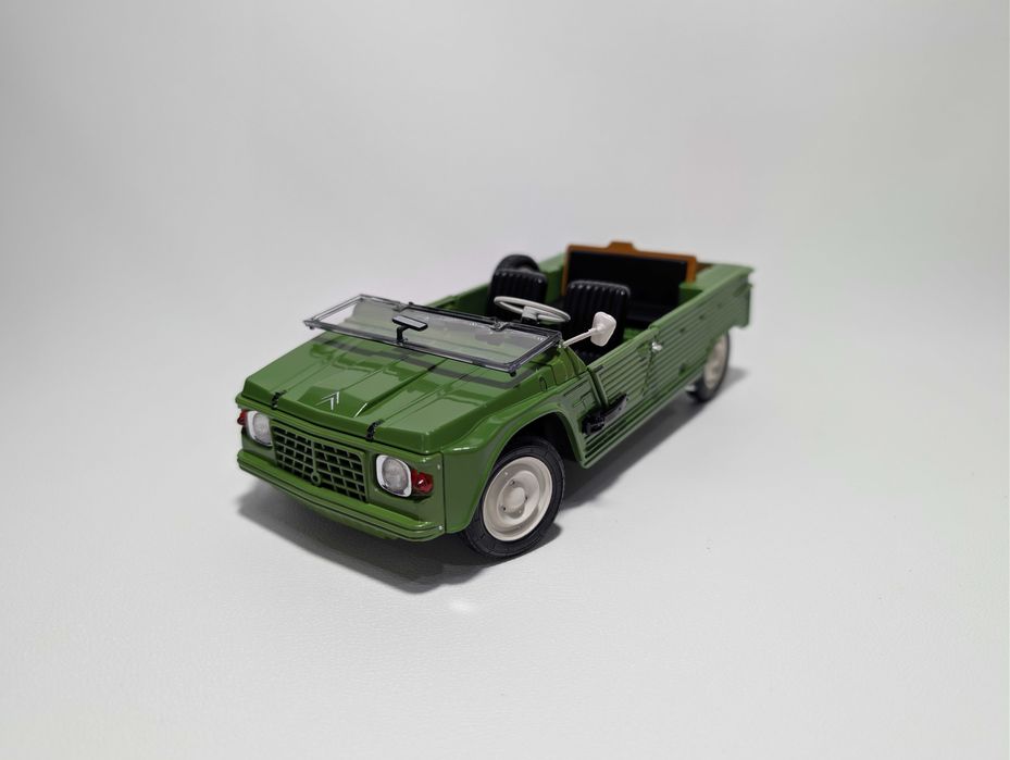 Macheta Solido 1:18, 1969 Citroen Mehari