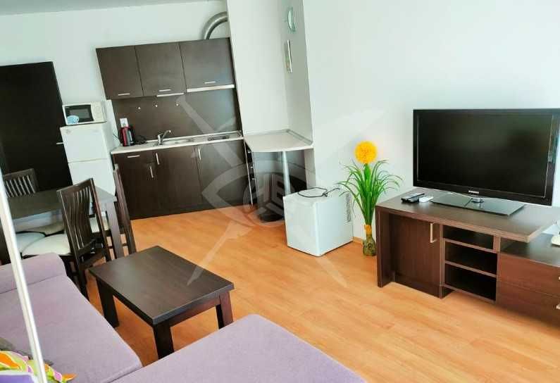 Продава се Двустаен апартамент в Бургас, Сарафово - 78 кв.м за 1142 €/кв.м - Снимка #4