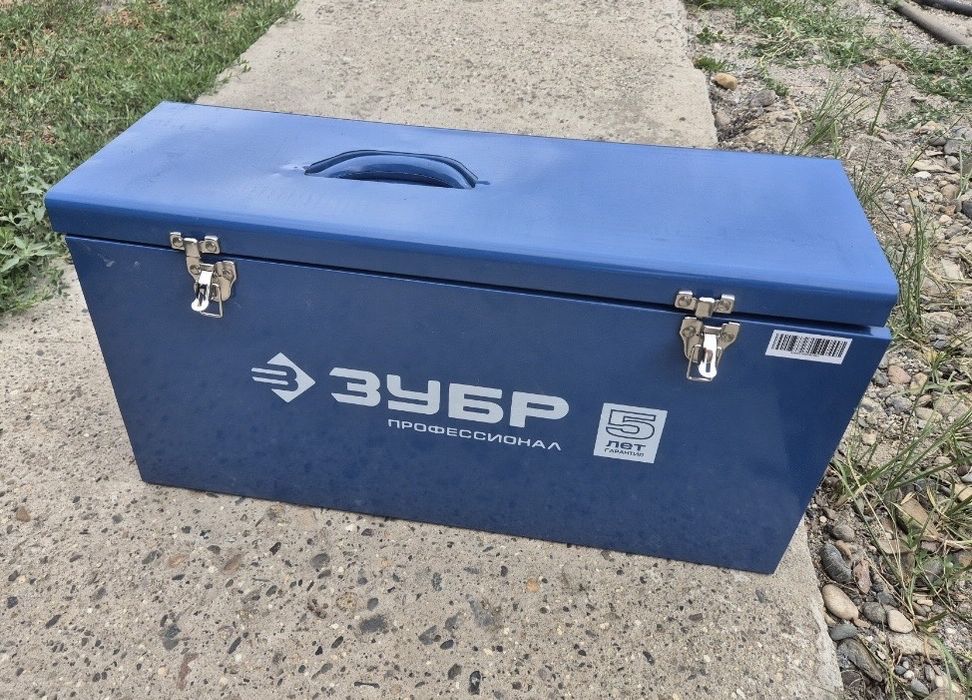 Продам штраборез зубр