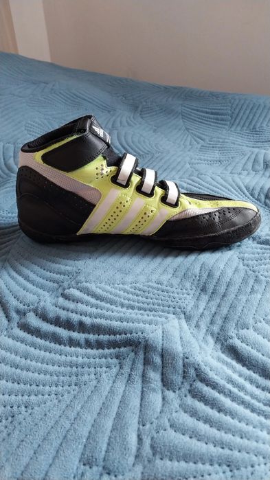 Продам борцовки adidas оригинал