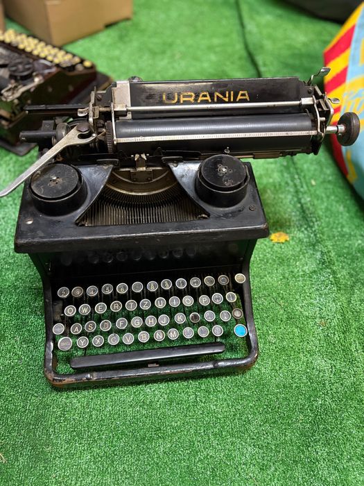 Masina de scris Urania