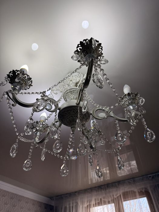 Люстры в отличном состоянии