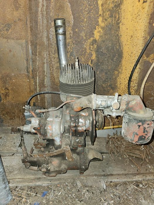 Продам пускачь Т 40