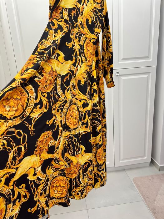 Vand rochie lunga cu imprimeu Versace