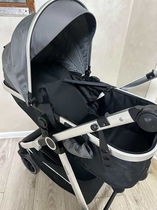 Продам прогулочную коляску люльку