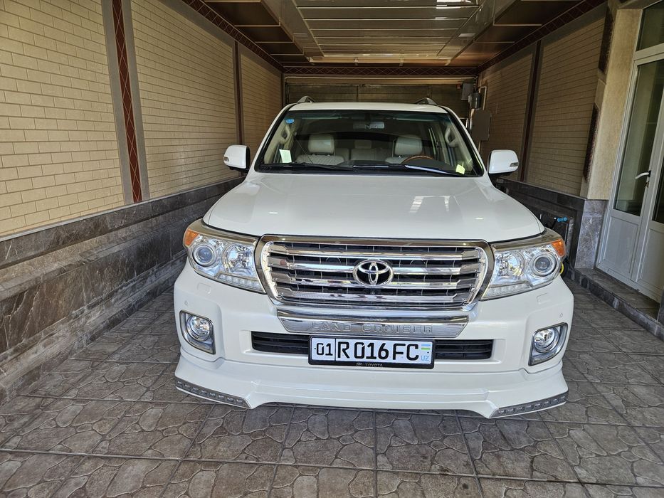 Гаражное хранение Land Cruiser 200