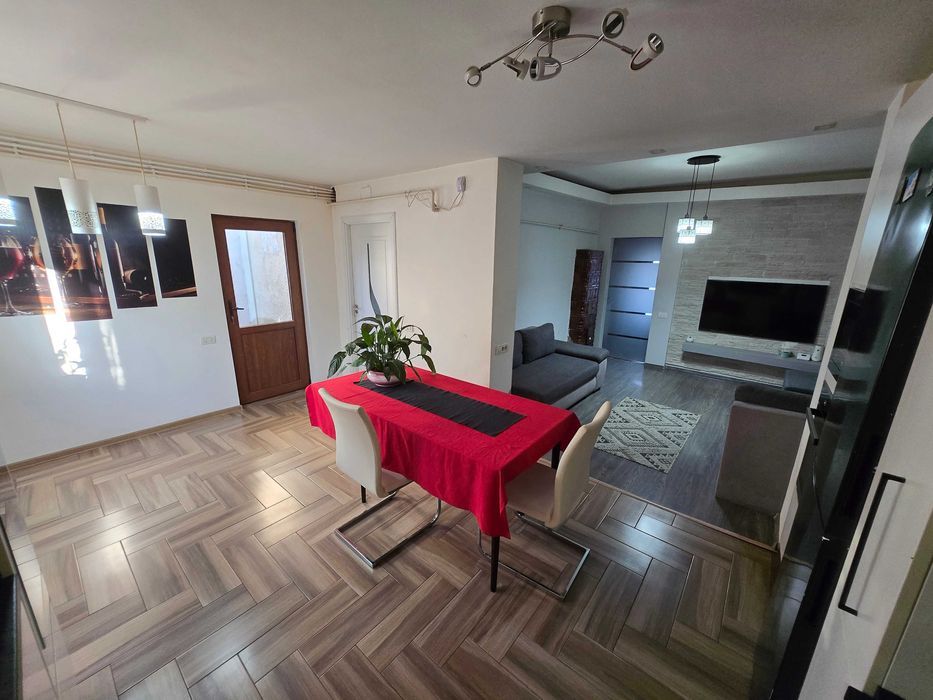 Casa de vanzare pe Ulpia Traiana