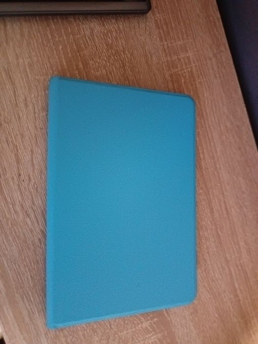 Vând tableta CRELANDER