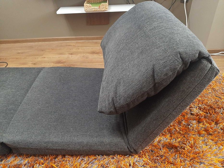 Разтегателен диван