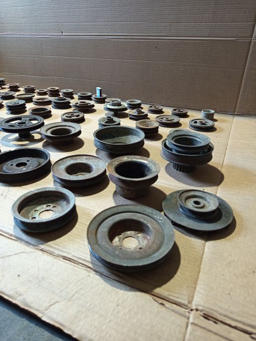 П р од а м  шкивы .