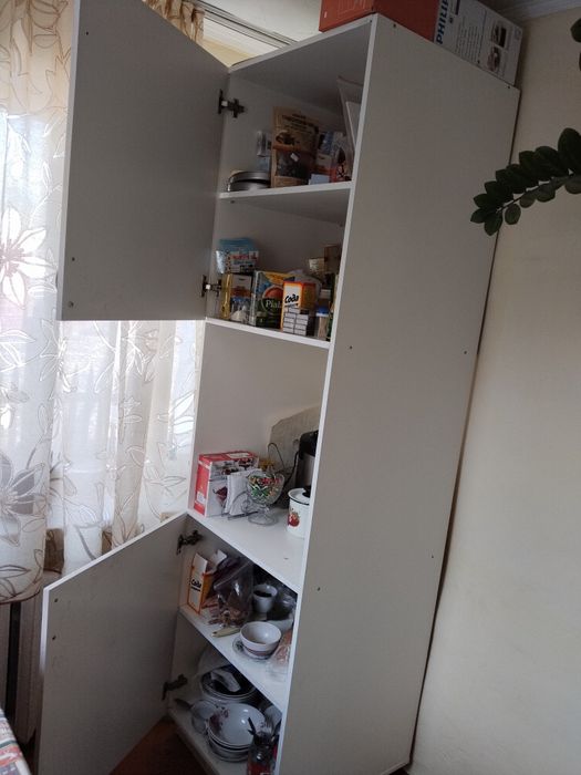 Кухонный шкаф (пенал)
