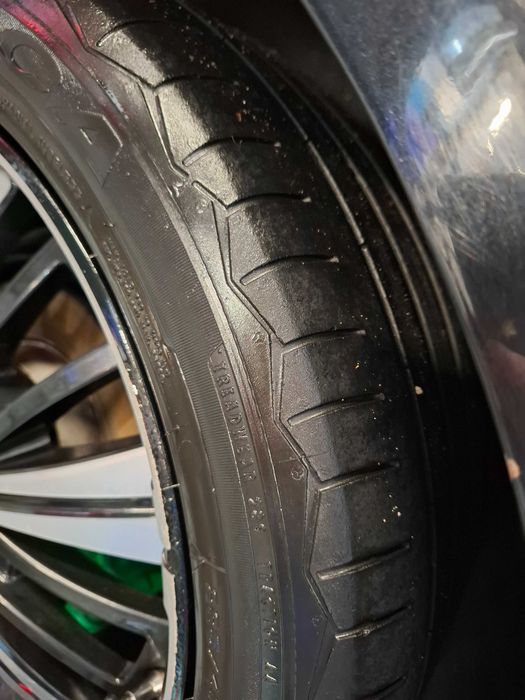 Anvelope vara 235 45 17