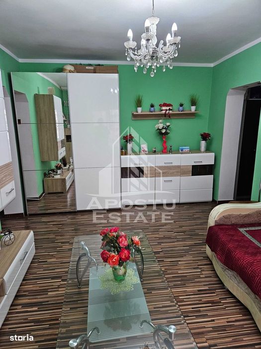 Apartament cu 3 camere,2 bai,semidecomadat,centrala proprie, Girocului — fotografia 1