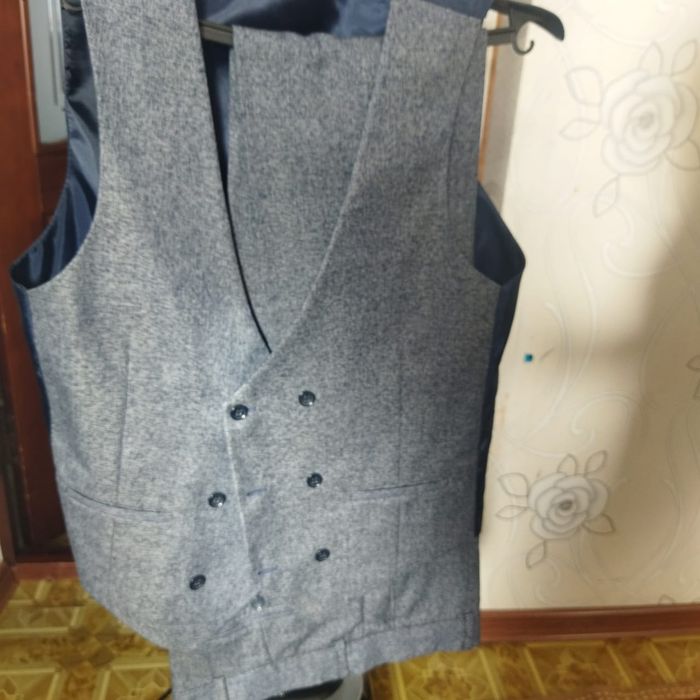 Костюм мужской!!