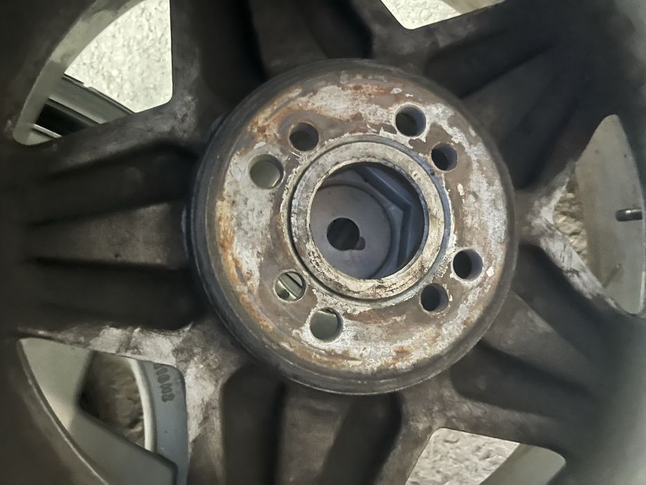 Продам оригинальные диски борбеты р16