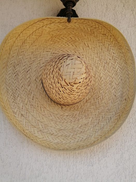 Vand superba palarie din paie tradițională