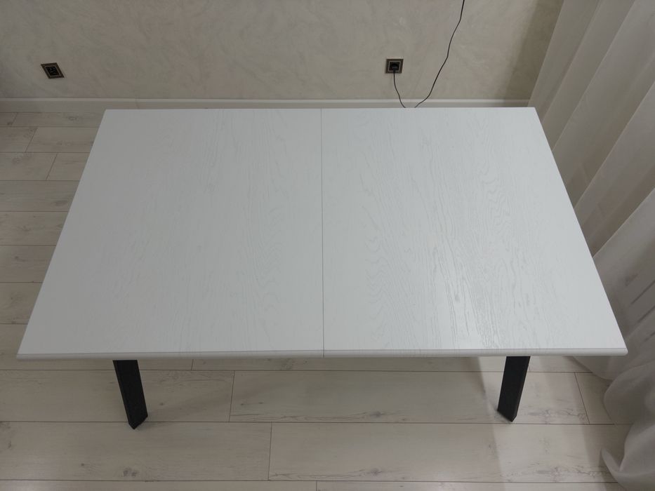 Продам раздвижной стол обеденный