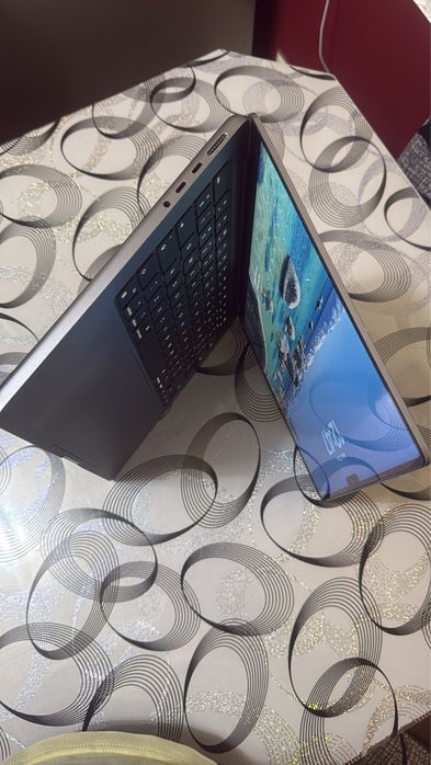 MacBook M1 pro 16gb ram 1 T ssd