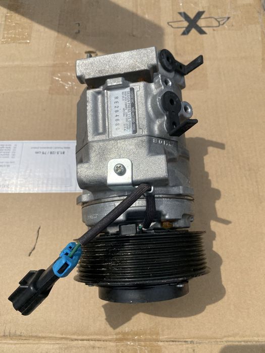 Compresor Clima Nou John Deere Pret 500 lei