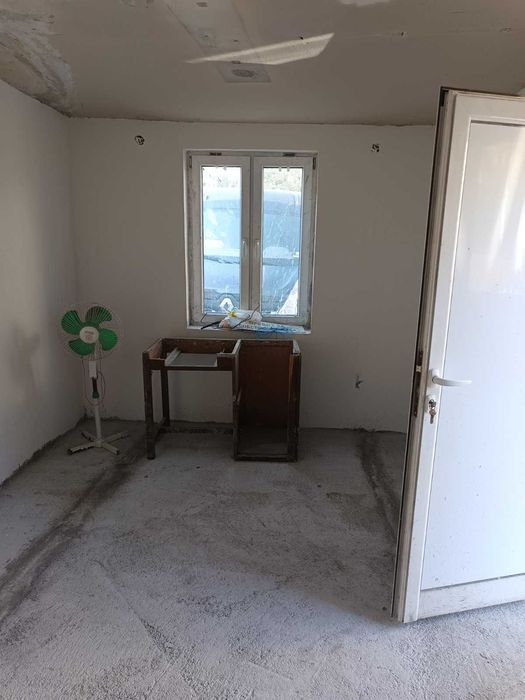 Дава се под наем Офис в Благоевград, Грамада - 15 кв.м за 102 € - Снимка #2