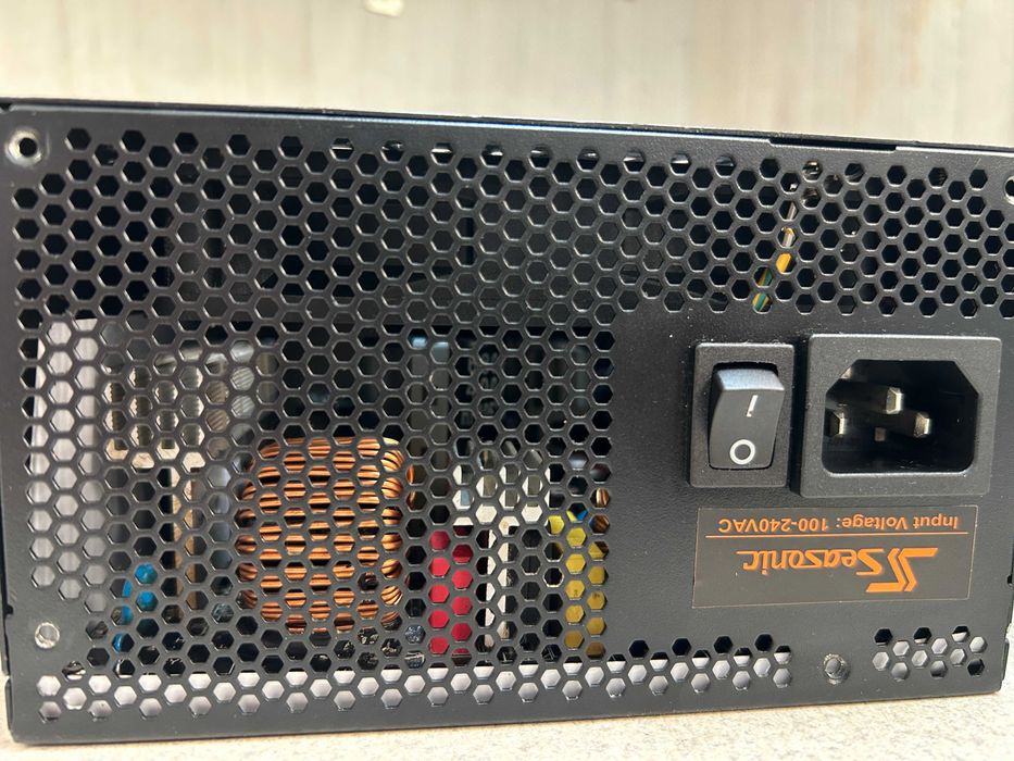 Качествено захранване Seasonic B12 BC-850W