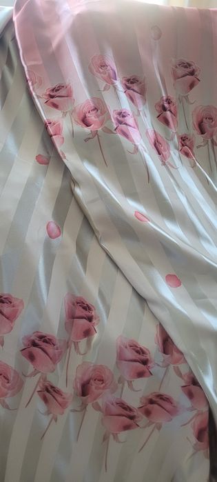 Продам шторы, красивые атласные