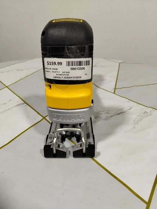 Лобзик DeWalt DCF335
