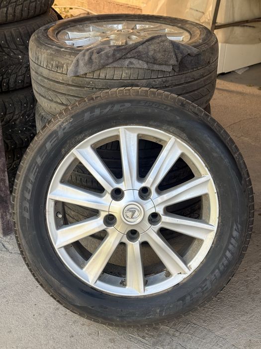 комплект шин Bridgestone с дисками от Lexus LX570 R20