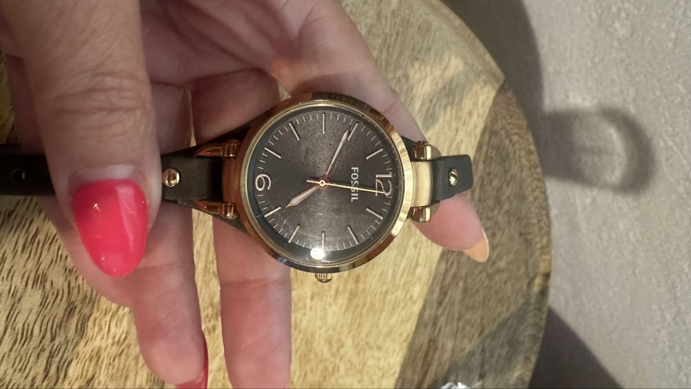 Часовник FOSSIL ES3077