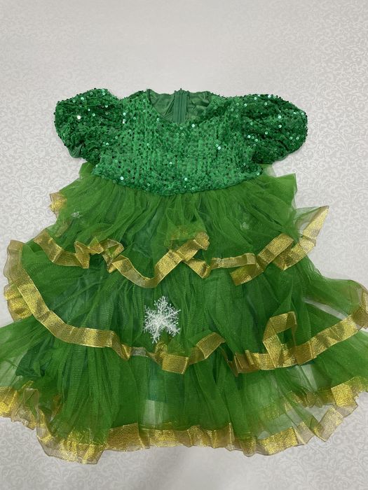 Продам  новые новогодние детские костюмы