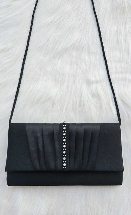 Дамска чанта клъч черен сатен с камъни и дълга дръжка